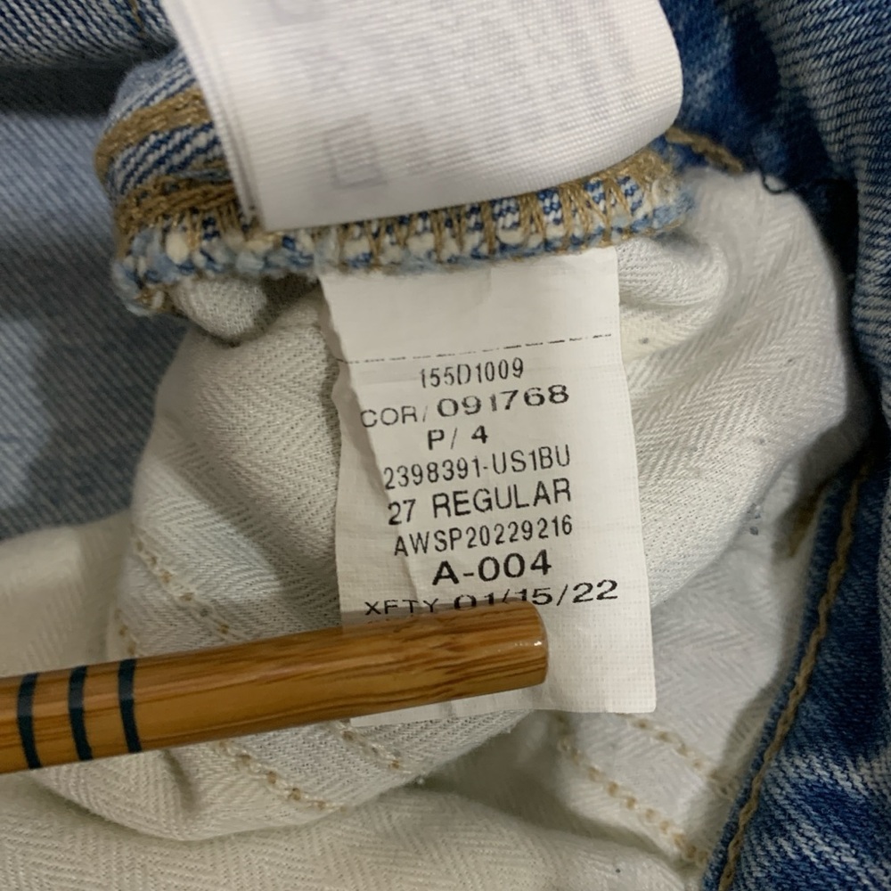 GAP Women's Medium Blue Barrel Leg Jeans - Picture 5 of 5